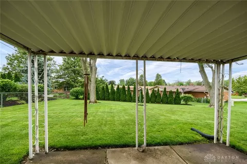 Exterior - 3103 E High St, Springfield, OH 45505 photo 6 of 10