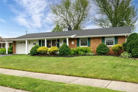 Exterior - 3103 E High St, Springfield, OH 45505 photo 2 of 10