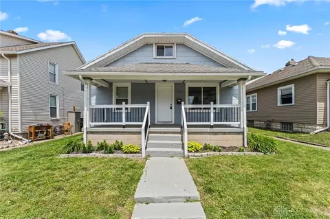 819 E Maple Ave, Miamisburg, OH 45342