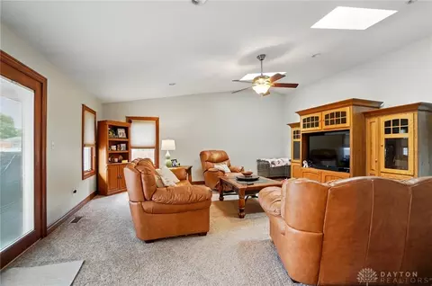 4561 Willowbrook Dr, Springfield, OH 45503 photo 12