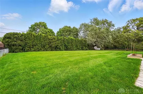 Exterior - 1029 E Rahn Rd, Centerville, OH 45429 photo 11 of 14