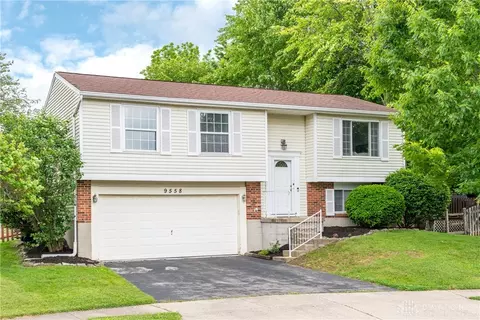 9558 Copper Creek Ct, Miamisburg, OH 45342