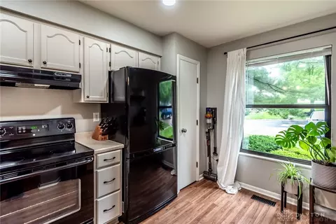 Kitchen - 9492 Colegate Way, West Chester, OH 45011 photo 1 of 3