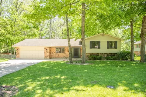 316 Honey Jane Dr, Dayton, OH 45434