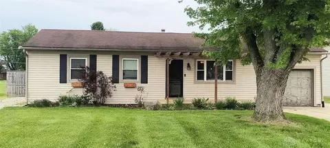 3941 Apache Trl, Jamestown, OH 45335 photo 2