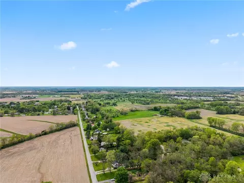 View/Area - 1012 W Sparrow Rd, Springfield, OH 45502 photo 4 of 5