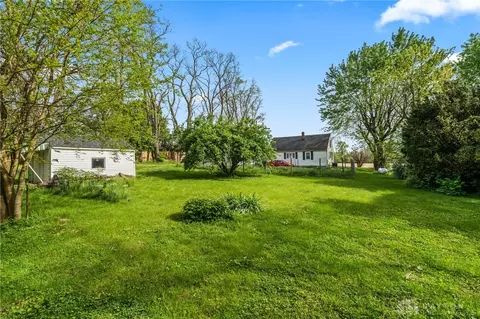 Exterior - 1012 W Sparrow Rd, Springfield, OH 45502 photo 8 of 8
