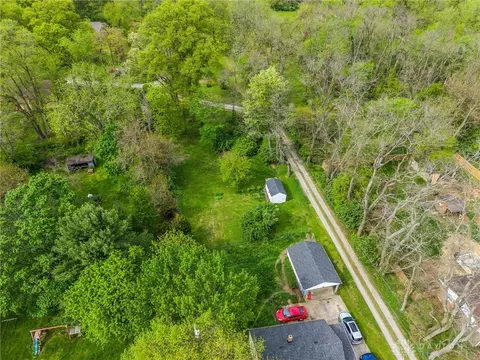 View/Area - 1012 W Sparrow Rd, Springfield, OH 45502 photo 2 of 5