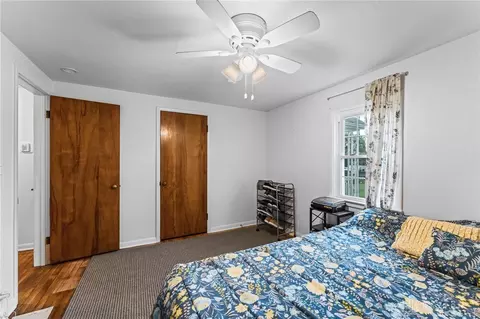 Bedroom - 1012 W Sparrow Rd, Springfield, OH 45502 photo 6 of 8