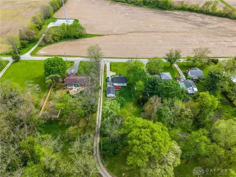 View/Area - 1012 W Sparrow Rd, Springfield, OH 45502 photo 3 of 5