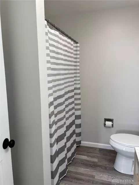 Bath - 2186 Ridge Rd, Springfield, OH 45502 photo 7 of 8