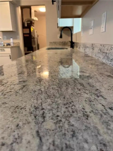 Kitchen - 2186 Ridge Rd, Springfield, OH 45502 photo 10 of 11