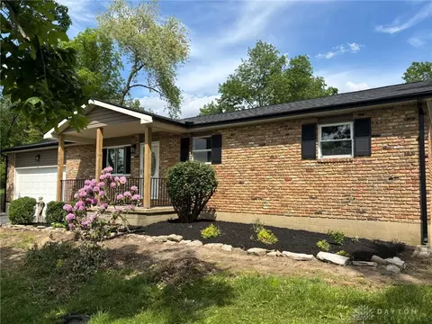Exterior - 2186 Ridge Rd, Springfield, OH 45502 photo 3 of 23