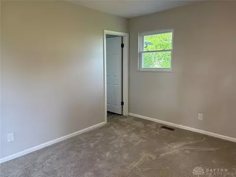 Bedroom - 2186 Ridge Rd, Springfield, OH 45502 photo 3 of 7