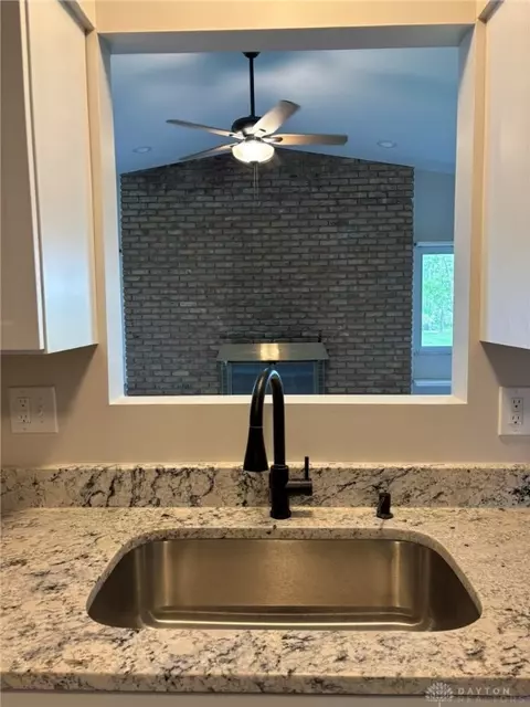 Kitchen - 2186 Ridge Rd, Springfield, OH 45502 photo 7 of 11