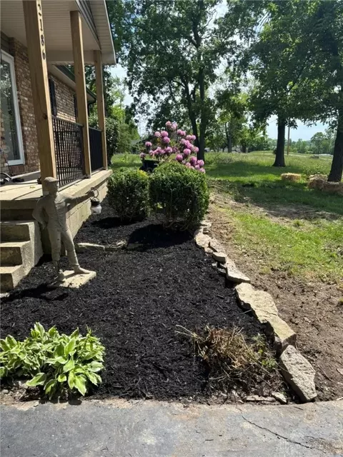 Exterior - 2186 Ridge Rd, Springfield, OH 45502 photo 9 of 23