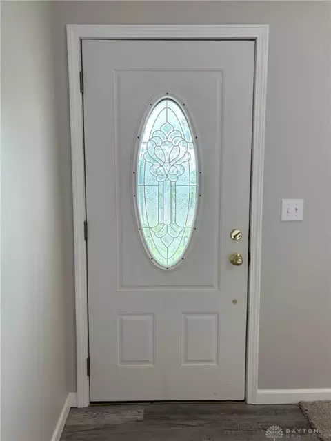 Entry Way - 2186 Ridge Rd, Springfield, OH 45502 photo 1 of 4