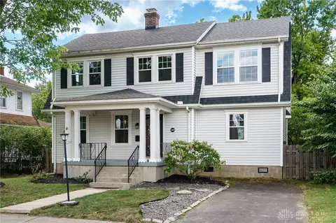 1809 Shroyer Rd, Oakwood, OH 45419