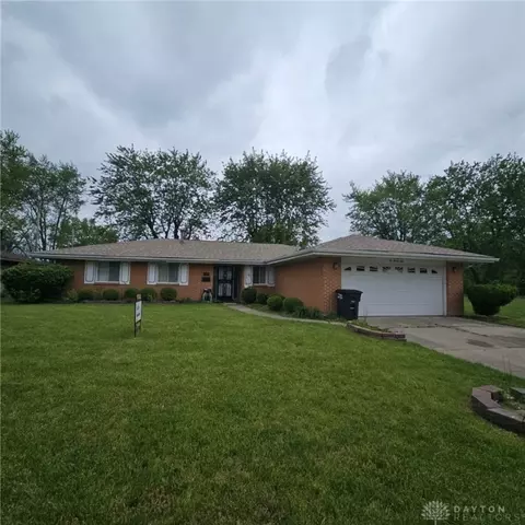 629 Willow Springs Dr, Dayton, OH 45417