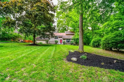 Exterior - 222 Walnut Grove Dr, Centerville, OH 45458 photo 3 of 16