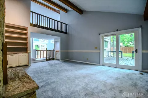 Living - 222 Walnut Grove Dr, Centerville, OH 45458 photo 5 of 6