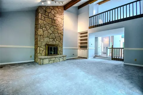 Living - 222 Walnut Grove Dr, Centerville, OH 45458 photo 4 of 6