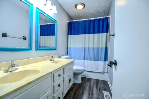 Bath - 222 Walnut Grove Dr, Centerville, OH 45458 photo 4 of 4