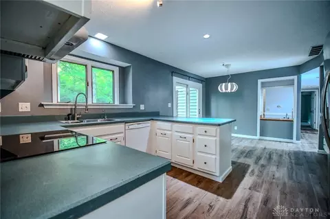 Kitchen - 222 Walnut Grove Dr, Centerville, OH 45458 photo 3 of 3