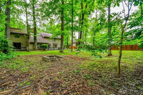 Exterior - 222 Walnut Grove Dr, Centerville, OH 45458 photo 14 of 16