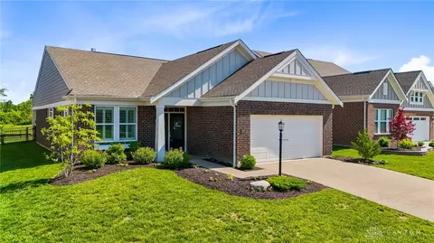4978 Renaissance Park Dr, Middletown, OH 45005
