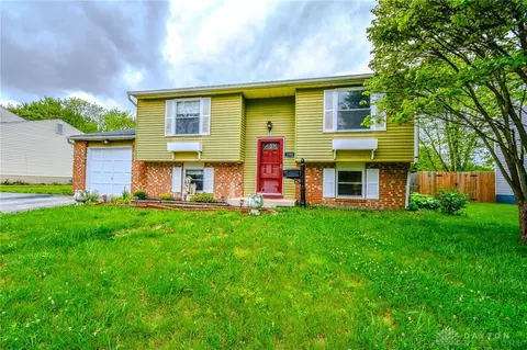 190 Woburn Farm Cir, Union, OH 45322