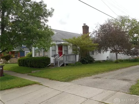 223 W Washington St, New Carlisle, OH 45344