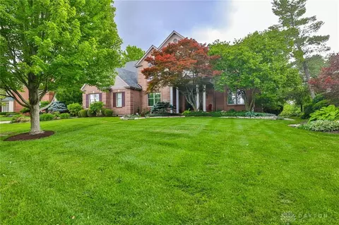 7299 Country Club Ln, West Chester, OH 45069