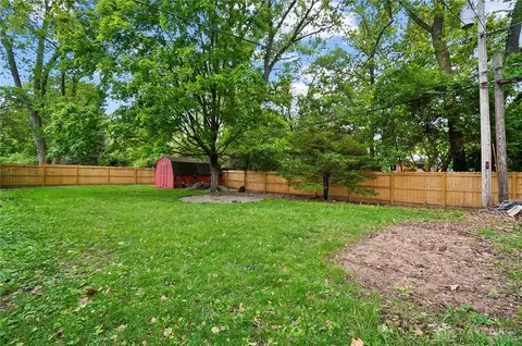 Exterior - 2765 Hemphill Rd, Kettering, OH 45440 photo 5 of 5