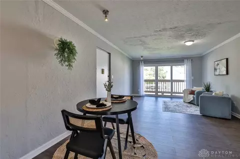 Dining - 5695 E Coach Dr #E, Kettering, OH 45440 photo 2 of 3