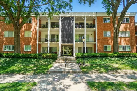 3225 Southdale Dr #10, Kettering, OH 45409