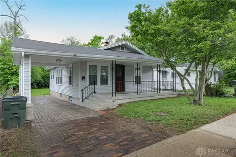 2113 Kensington Dr, Dayton, OH 45406