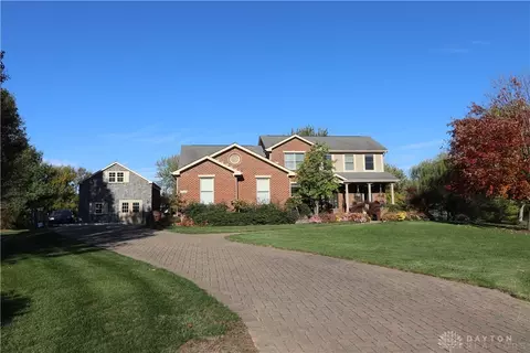 9543 Hacker Farm Ln, Centerville, OH 45458