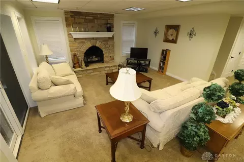 Living - 9543 Hacker Farm Ln, Centerville, OH 45458 photo 4 of 5