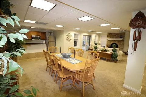 Dining - 9543 Hacker Farm Ln, Centerville, OH 45458 photo 6 of 7