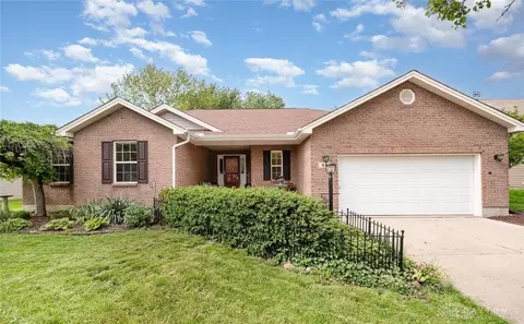41 Hillsdale Dr, Franklin, OH 45005