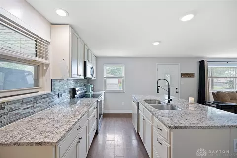 2732 Mohican Ave, Kettering, OH 45429 photo 11