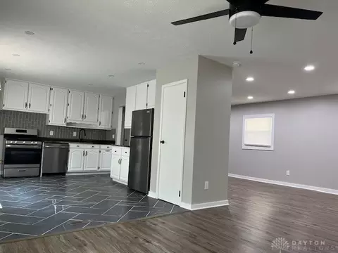 3308 Tackett St, Springfield, OH 45503 photo 5