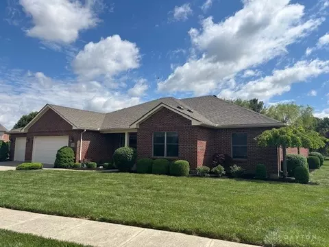 785 Kimmel Trl, Brookville, OH 45309