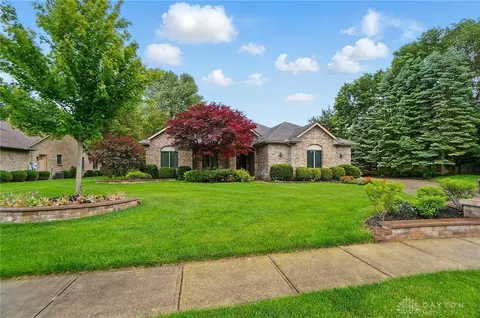 220 Fivepines Ct, Clayton, OH 45315