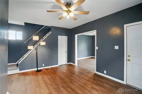 925 East St, Springfield, OH 45505 photo 6