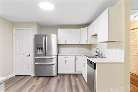 Kitchen - 1108 Donson Dr, Kettering, OH 45429 photo 1 of 5