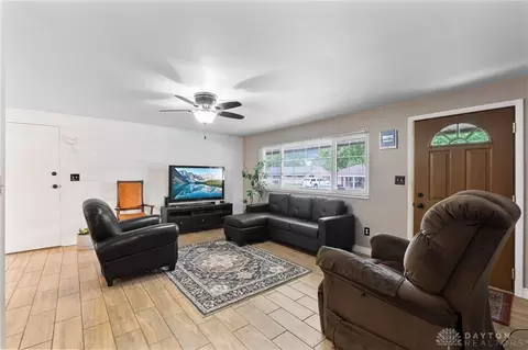 3646 Utica Dr, Kettering, OH 45439 photo 5