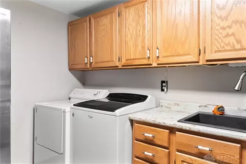 3646 Utica Dr, Kettering, OH 45439 photo 9