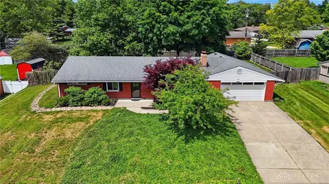 6123 Millbrook Dr, Washington Township, OH 45459